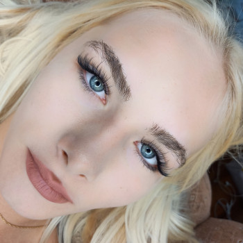 Наращивание ресниц Запорожье
                    Лешмейкер Алена Запорожье