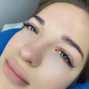 Наращивание ресниц Запорожье
                    Лешмейкер Алена Запорожье