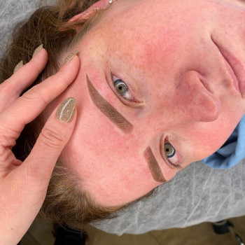 Пудрове напилення
                    Мастер перманентного макияжа Юлія Львов