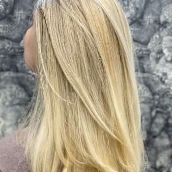 Тонирование волос
                    Парикмахер-колорист Мария Днепр