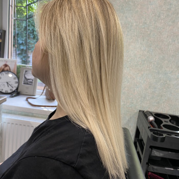 Тонирование волос
                    Парикмахер-колорист Мария Днепр