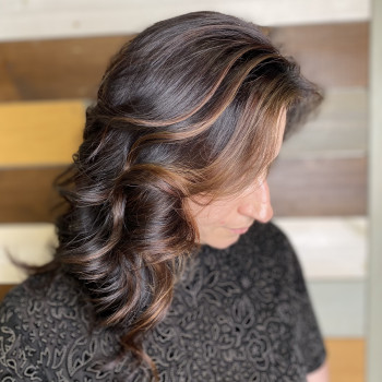 Стрижки любой сложности
                    Парикмахер-колорист Мария Днепр