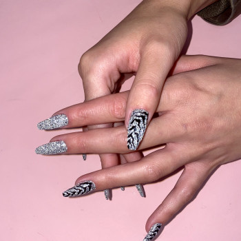 Нарощування нігтів
                    Мастер маникюра Татьяна Киев