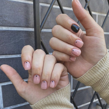 Маникюр с покрытием
                    Перукарня Парикмахерская на Канатной Одеса