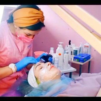 Комплекс Ультразвукова чистка + Карбокситерапія
                    Косметолог Лілія Винница