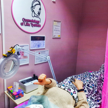 Комплекс Ультразвукова чистка + Карбокситерапія
                    Косметолог Лілія Винница