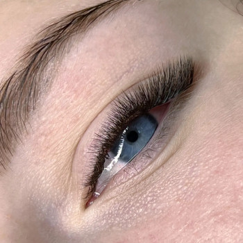 Нарощування вій
                    Лешмейкер Ирина Чернигов