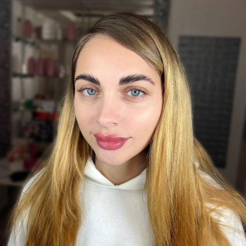 Перманентний макіяж брів
                    Мастер перманентного макияжа Ольга Днепр