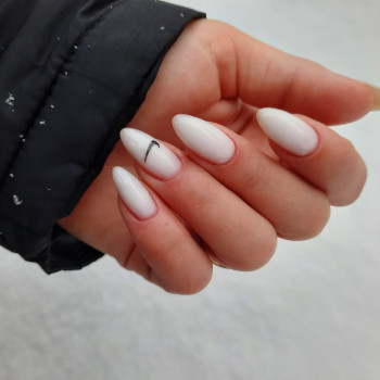 Фото из портфолио мастера Руслана Дмитренко (мастер маникюра, Звягель)