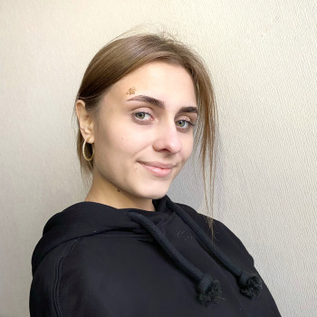 Коррекция и окрашивание бровей