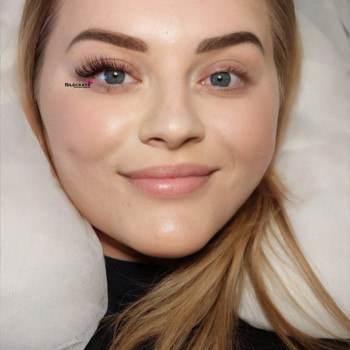 Наращивание ресниц
                    Лешмейкер Руслана Бровари