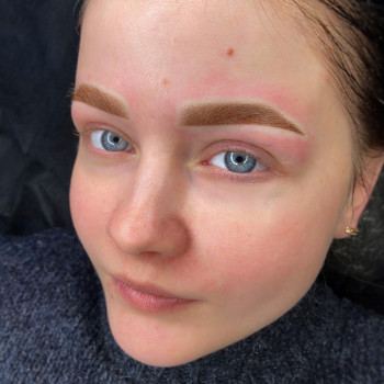 Перманент бровей
 
 