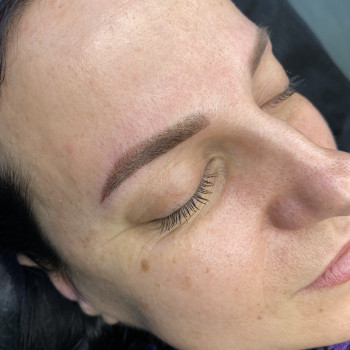 Перманент бровей
 
 