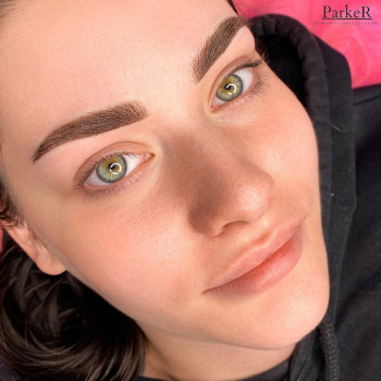 перманентний макіяж брів у техніці "Пудра"