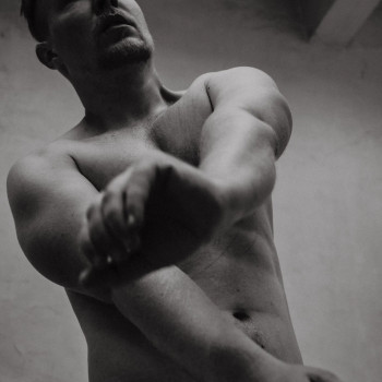 Мужская фотосессия для парня чб, фото - Фотограф Яна Томашук