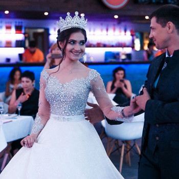 Макіяж
                    Парикмахер-визажист Елена Харьков