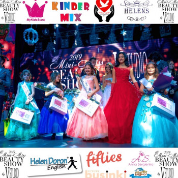 Макіяж
                    Парикмахер-визажист Елена Харьков