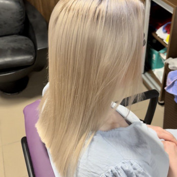 Фарбування в один тон (однотон)
                    Салон красоты Энжой Запорожье