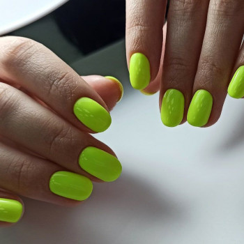 Яркий маникюр желтый кислотный, фото - Мастер маникюра Виктория Иванова