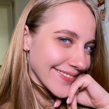 Моделирование бровей
                    Бровист Евгения Киев