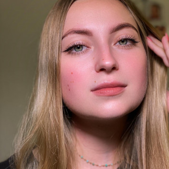 Моделирование бровей
                    Бровист Евгения Киев