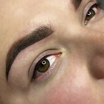 Перманент міжвійки та брів одразу після процедури