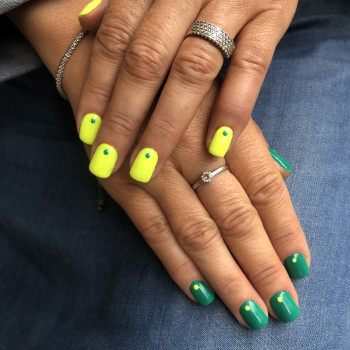 Маникюр на короткие ногти лето яркий, фото - Мастер маникюра Олександра Варуха