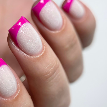 вирівнювання молочним гелем мальований френч