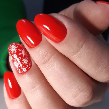 Червоний манікюр новорічний зима, фото - Майстер манікюру Олена Герасимчук
