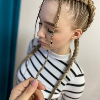 Боксерські коси
                    Брейдер Мария Київ