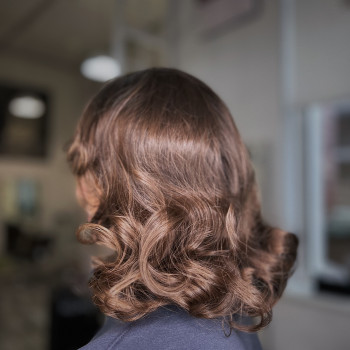 Укладка волос шоколадный цвет коричневый, фото - Салон красоты NOTE