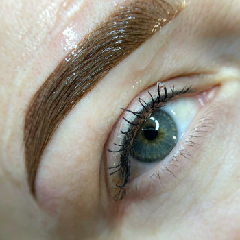 Перманентний макіяж брів в техніці «Хна»
                    Бровіст Елена Дніпро