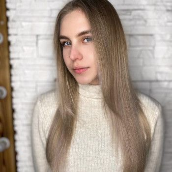 Фарбування з освітленням, шатуш
                    Салон красоты Fargo Киев