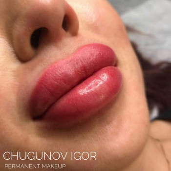 Збільшення губ, фото - Мастер перманентного макияжа Игорь Чугунов