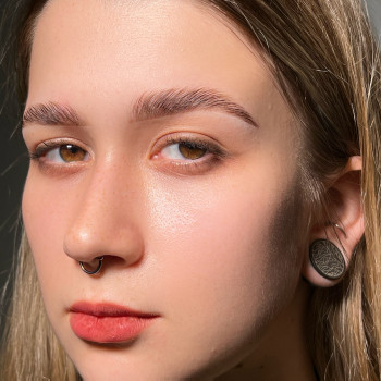 Ламінування брів
                    Бровист Єлизавета Киев