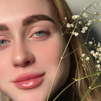 Ламінування брів
                    Бровист Єлизавета Киев