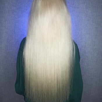 Італійське нарощування волосся
                    Майстер з нарощування волосся Ілона Бровари