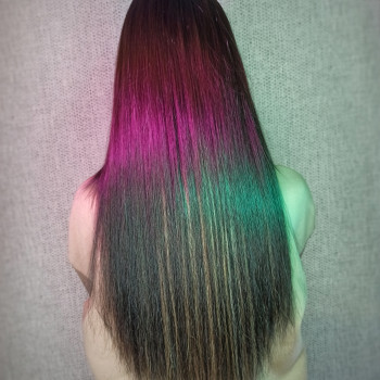 Італійське нарощування волосся
                    Майстер з нарощування волосся Ілона Бровари