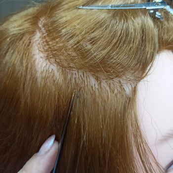 Італійське нарощування волосся
                    Майстер з нарощування волосся Ілона Бровари