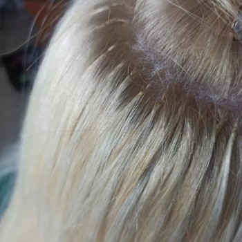 Італійське нарощування волосся
                    Майстер з нарощування волосся Ілона Бровари