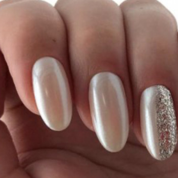 Перламутровий маникюр, фото - мастер маникюра Юлия Мацун