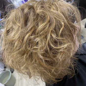 Укладка волос феном
                    Салон красоты Апраксина Борисполь