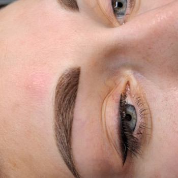 Перманентний макіяж брів