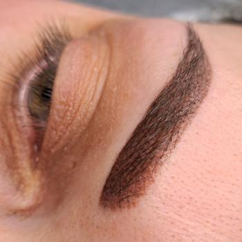 Перманентний макіяж брів