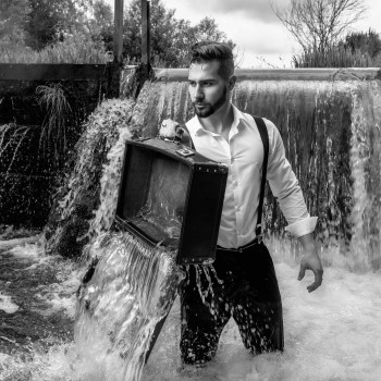фотосессия с чемоданом, аква фотосессия