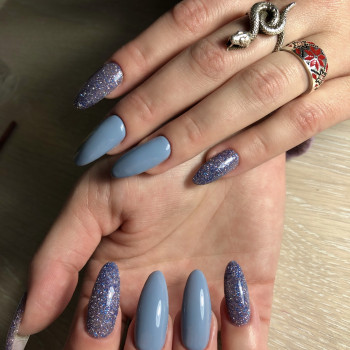 Дизайн нігтів
                    Мастер маникюра Олександра Коростышев