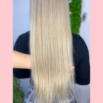 Реконструкція волосся
                    Преподаватель курсов красоты Ірина Львов