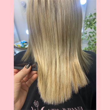 Реконструкція волосся
                    Преподаватель курсов красоты Ірина Львов