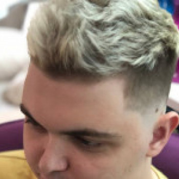 Стрижка класична з шампунем та стайлінгом косметикою KERASTASE
                    Салон краси Миледи Львів