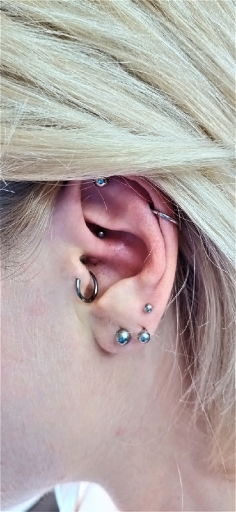 Tragus, helix, snug - 600 uah  #пирсингкиев, фото -  